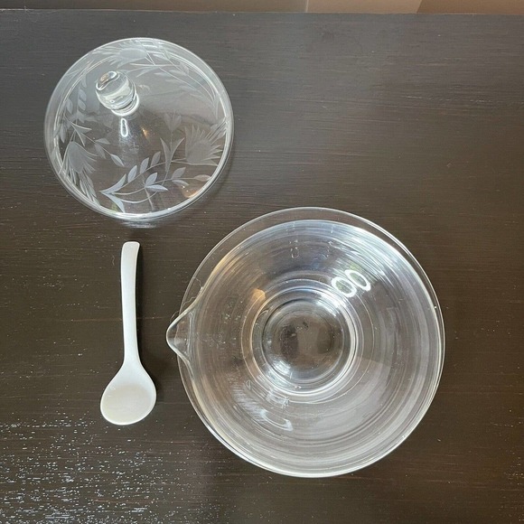 Vintage 3 Piece Etched Clear Glass Condiment Jelly/Condiment Bowl w/Spoon - Picture 3 of 8